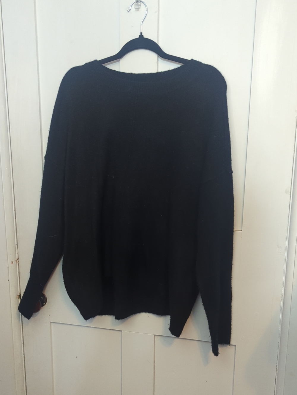 Vince Camuto Long Sleeve Knit Sweater. Gently Worn.